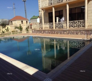 Buy a house/villa in an elite area in Baku Novkhani, -13