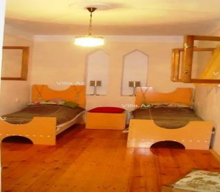 Cottage in Pirshagi. Stone house with double brickwork for sale, -7