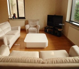İtaliyadan gətirilən Venesiya mərmərindən kamini olan villa, -4