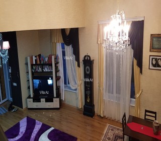 Şüvəlan qəsəbəsində ümumi sahəsi 12 sot olan müasir üslubda tikilmiş 2 mertebeli bağ evi satilir, -11