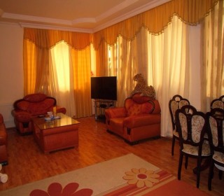 Badamdarda 1-ci massivde ev villa almaq. Səbail rayonu, -6