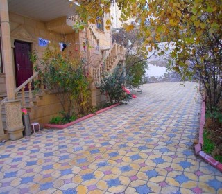 Badamdarda 1-ci massivde ev villa almaq. Səbail rayonu, -7