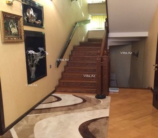 Qara Qarayev metrosunun yaxinliginda; 3 mərtəbəli mansardlı villa, -5