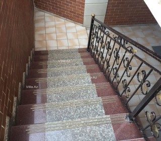 Qara Qarayev metrosunun yaxinliginda; 3 mərtəbəli mansardlı villa, -15