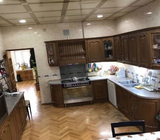 3rd floor VILLA area of ​​450 square meters in Elimler Akademiyasi subway, -8