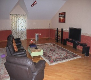 Villa with super renovation, renovated in a classic style for sale n Baku Ganjlik, -18