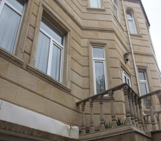Behind the restaurant *Asiman* there is a 3-storey private house for sale, -4