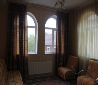 Behind the restaurant *Asiman* there is a 3-storey private house for sale, -6