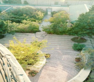 3-story, smartly furnished villa is for sale near the Asiman restaurant in Bak, -15