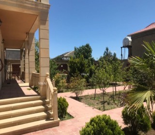 Hövsan Türkan arasında elit məhəllədə villalar sırasında dəniz yaxınlığında bag evi satilir, -9