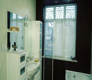 Əhmədli m.st-dan 5 dəq. piyada məsafdə villa satılır, -10