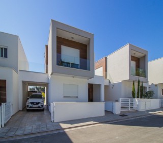 sale-3-room-villa-abroad-limassol-2-1548251459-s