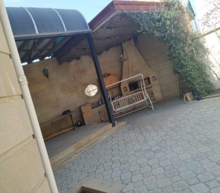 Baku city. A house is for sale on Mohammad Khiyabani Street, -4