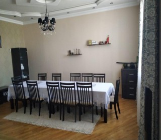 Baku city. A house is for sale on Mohammad Khiyabani Street, -10
