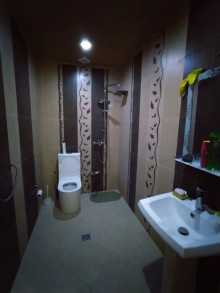 Bakıxanovda ASAN XIDMET yaninda heyet evleri satışı, -16