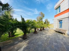 Mərdəkan qəsəbəsində müasir üslubda tikilmiş, 3 mərtəbəli bağ evi, -11