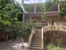 novxanıda böyük besedkalı bağ evi almaq, -5