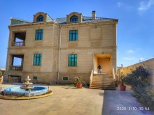 Şüvalan mayakda çimərliyə yaxın 3 mərtəbəli villa satılır, -2