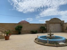 Şüvalan mayakda çimərliyə yaxın 3 mərtəbəli villa satılır, -7
