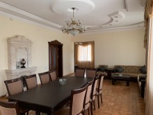 Şüvalan mayakda çimərliyə yaxın 3 mərtəbəli villa satılır, -13