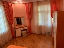 Şüvalan mayakda çimərliyə yaxın 3 mərtəbəli villa satılır, -17