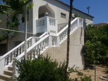 satilir-4-otaq-heyet-evi-baki-xezer-suvelan-124-1595581650-s