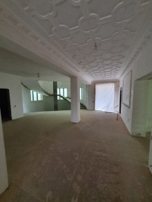 Naxçıvanda aglayli podmoyak villa satilir, -15