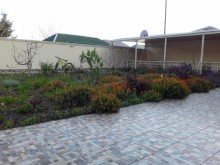 Badamdar qes, 3 massiv 4,5 sot torpaqda. 3 mərtəbə villa, -8