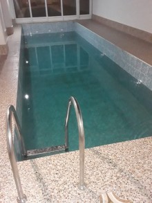Badamdar qes, 3 massiv 4,5 sot torpaqda. 3 mərtəbə villa, -10