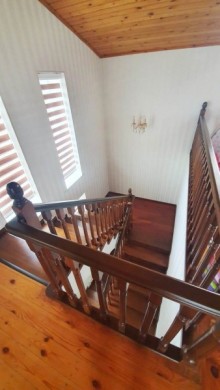 Badamdarda 1-ci massivde villa satilir, -2