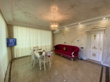 Ehmedlide mohteshem villa satilir, -6