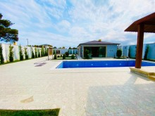 Merdekanda yeni insa edilmis 2 mertebeli villa satilir, -12