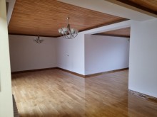 Badamdarda Kamran markete yaxin villa, -5