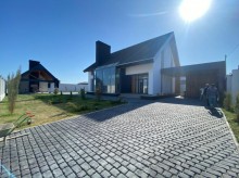 Suvelan qesebesinde əla temirli  2 mertebeli villa satilir, -2