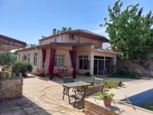 Novxanıda həyət evləri və bağlar massivində hovuzlu ev satılır, -8