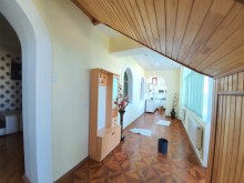 Novxanida hovuzlu heyet evi satilir genish yashil bagi var, -5