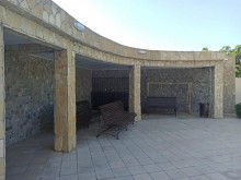 Novxanıda villa satılır 40 sot, 3 mərtəbə, 7 otaqlı, -16
