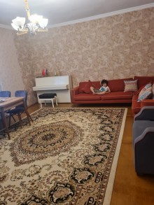 ehmedlide pluton terefde ev satilir, -12