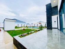 merdekanda satilan heyet evi., -13