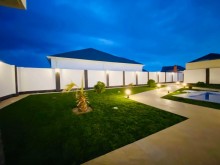 merdekanda satilan heyet evi., -14