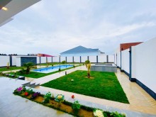 merdekanda satilan heyet evi., -15