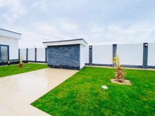 merdekanda satilan heyet evi., -18