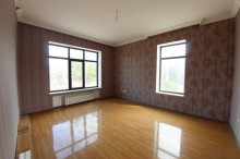 Saganda 25 sot torpaq sahəsində yaşıllıq dolu bağ evi, -9