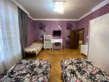 suvelanda denize yaxin heyet evleri erazisinde hovuzlu ev satilir, -7