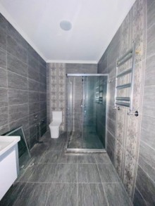 2 mərtəbəli hovuzlu ev satılır , -6