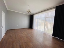 2 mərtəbəli hovuzlu ev satılır , -18