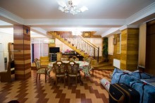 azerbaijan real estate 210.000  azn, -17