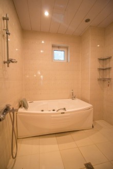 azerbaijan real estate 210.000  azn, -18