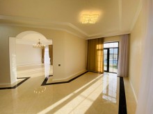 A 2-storey villa built on a 7 sot plot of land is for sale in Merdekan, -8