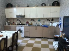 bakixanovda heyet evi satilir, -18